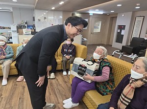 2026.02.13 새해인사 및 선물 나눔