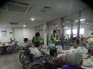 팔공로타리 클럽 삼계탕 지원 및 봉사